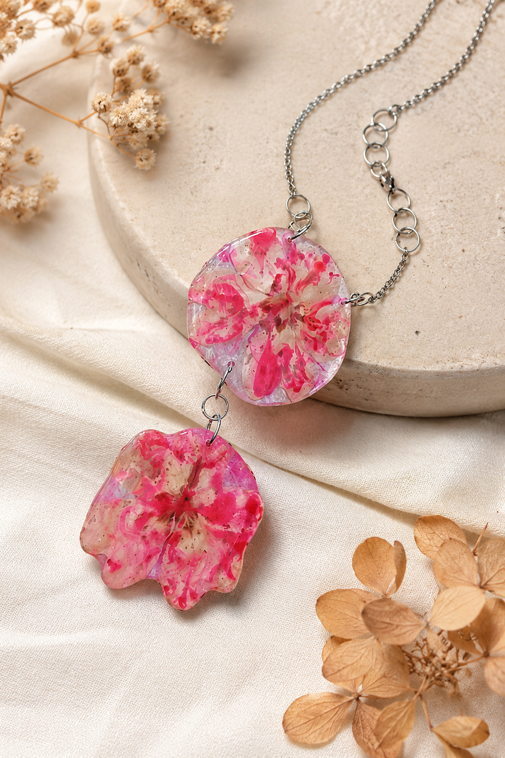 Colar Beijo Rosa em Resina Natural - Imagem 2